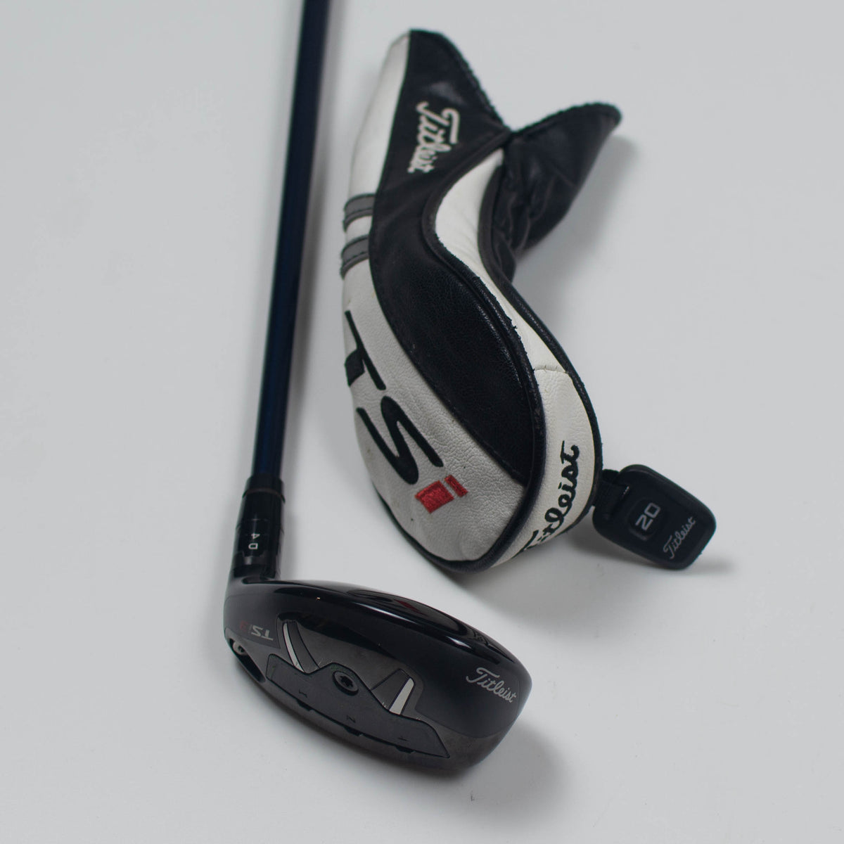 Titleist TSi3 3 Hybrid Ventus Blue Velocore Stiff Flex (Used)
