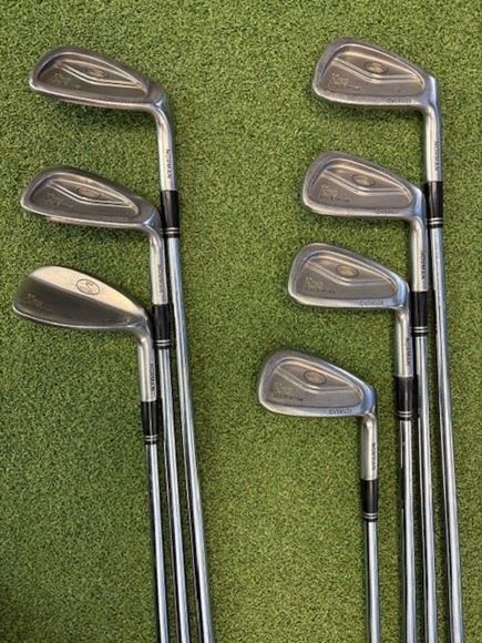 Picture of Cobra King Oversize Iron Set - 5-SW - X-Stiff Steel - Preowned - TO0Cob985